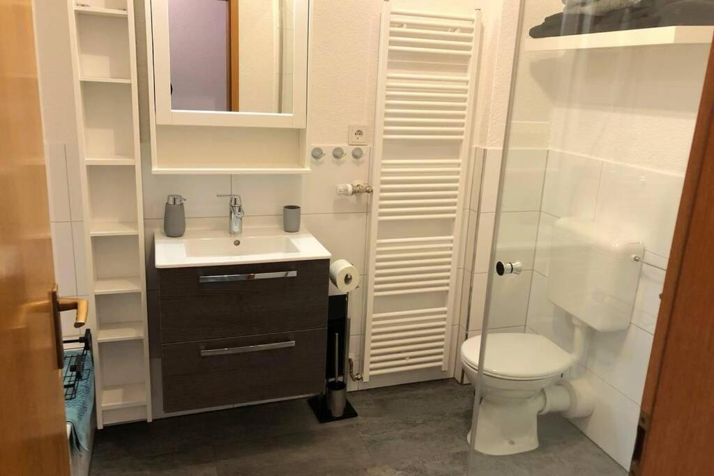Exklusive Ferienwohnung In Einbeck, 3 Schlafzimmer Mit Balkon! Luaran gambar